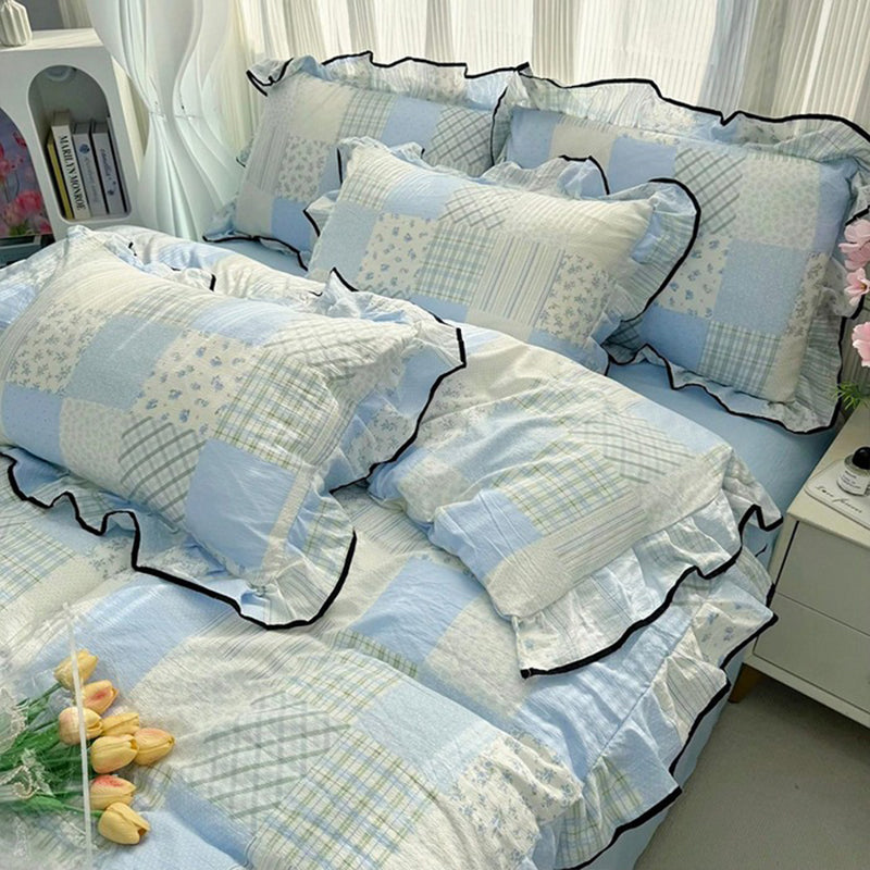 Fresh Ruffled Edge Trim Bedding Set