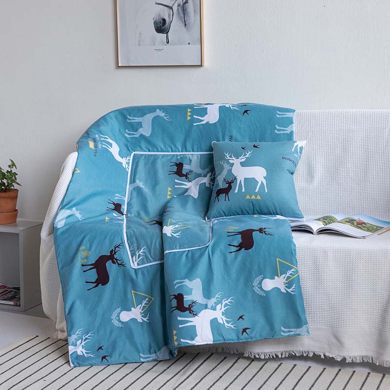 2-in-1 Stylish Soft Convertible Pillow Blanket（50% OFF）