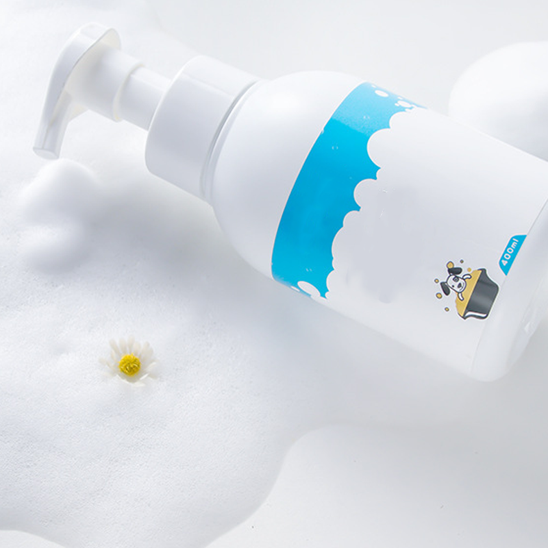 Gentle Plant-Based Deodorizing Foam for Pets