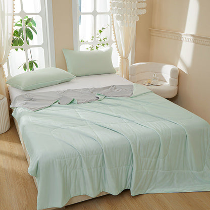 Ultra-Soft Cooling Comforter