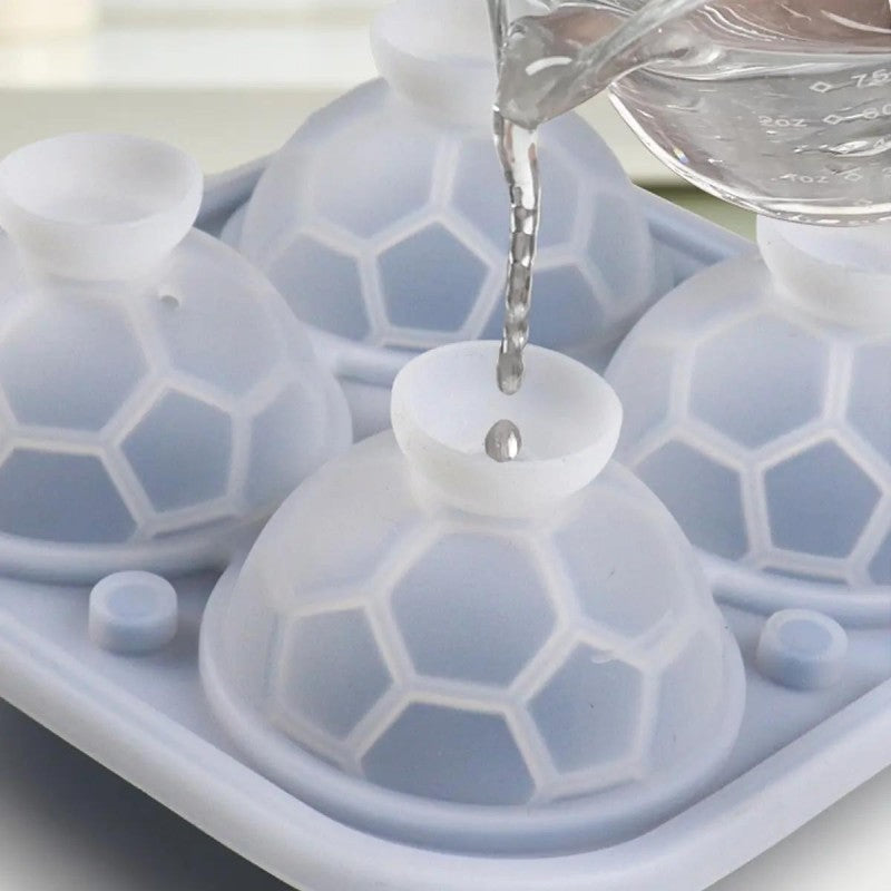 📢📢50% OFF!! ⏰ Silicone Soccer Ball Ice Cube Tray – 5.5 cm Cubes, Slow-Melting, Leak-Proof Design, 4 Colors, Perfect for Game Nights & Cocktails 🥂