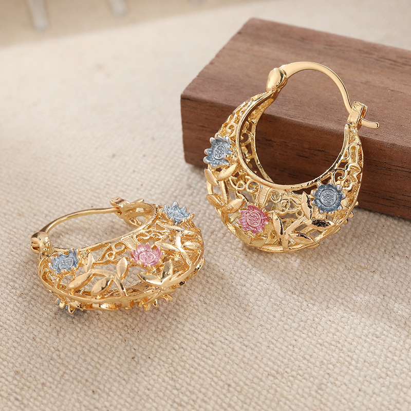 💐 Gold-Plated Crescent Moon Enamel Flower Earrings – Affordable Luxury, Versatile  ✨✅