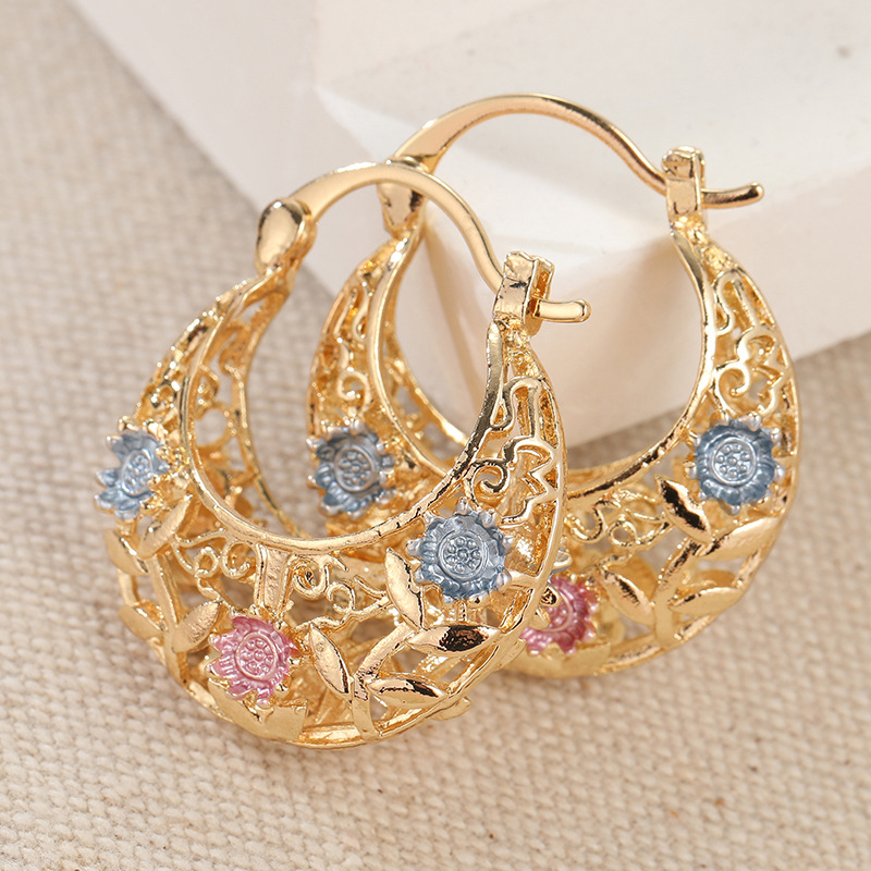 💐 Gold-Plated Crescent Moon Enamel Flower Earrings – Affordable Luxury, Versatile  ✨✅