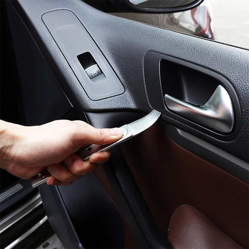 🔧 LIMITED-TIME 50% OFF! ✨ Car Trim Removal Tool – Ultra-Thin Edge, Durable Steel, Non-Slip Grip 🚗