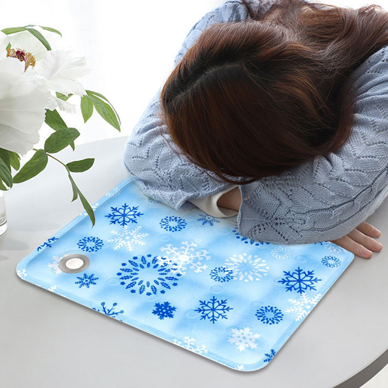 🦴Premium Scratch-Resistant Cooling Mat