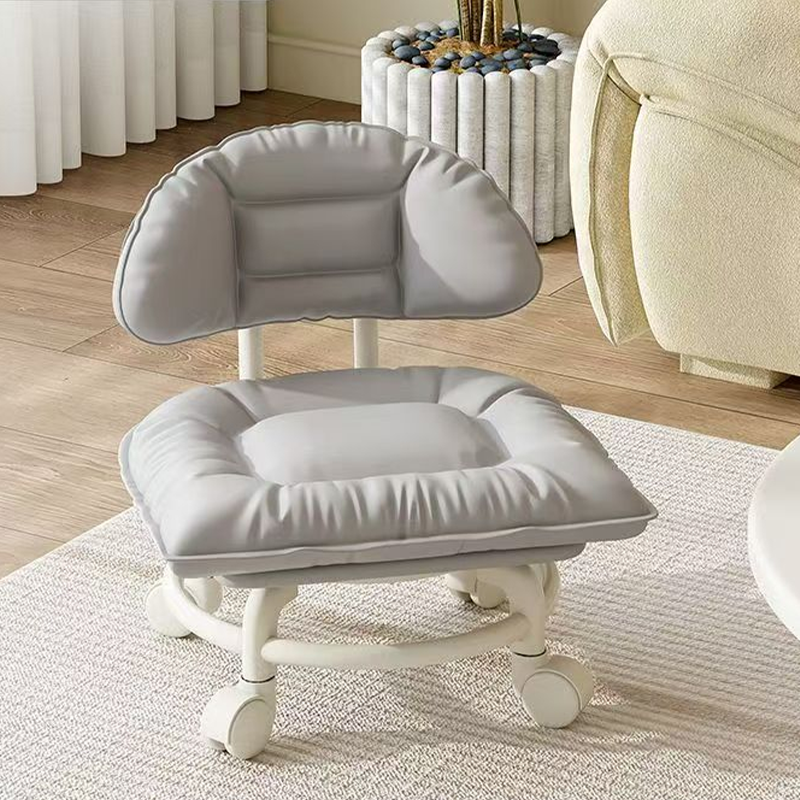 🪑50% OFF NOW! ⏰ Rolling Low Stool with Backrest – Padded seat & silent casters – Perfect for workshops, garages or studios – comfortable and mobile 🛠️✨