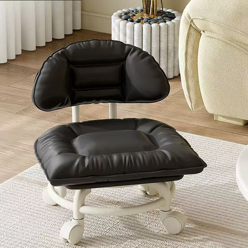 🪑50% OFF NOW! ⏰ Rolling Low Stool with Backrest – Padded seat & silent casters – Perfect for workshops, garages or studios – comfortable and mobile 🛠️✨