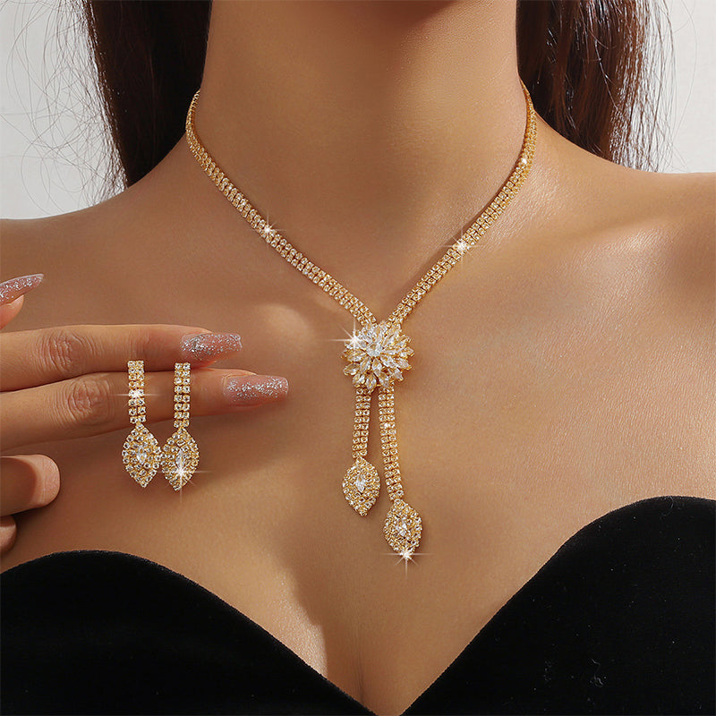 🌸 50% OFF NOW! 🌸Women's Zircon Flower Necklace Earrings Set