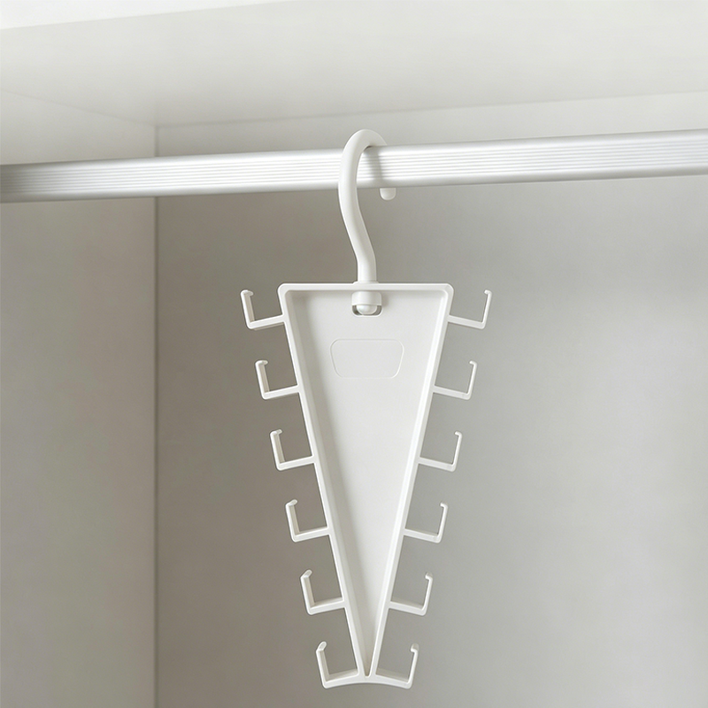 👕Multifunctional Triangle Closet Organizer