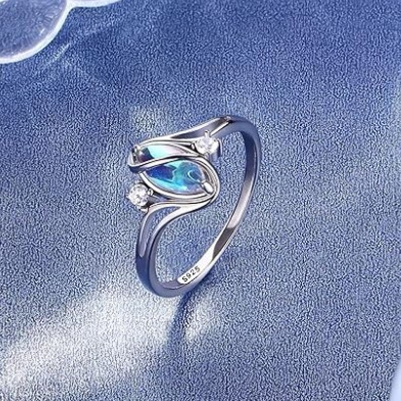 Geometric Oval Ring with Zirconia Accents