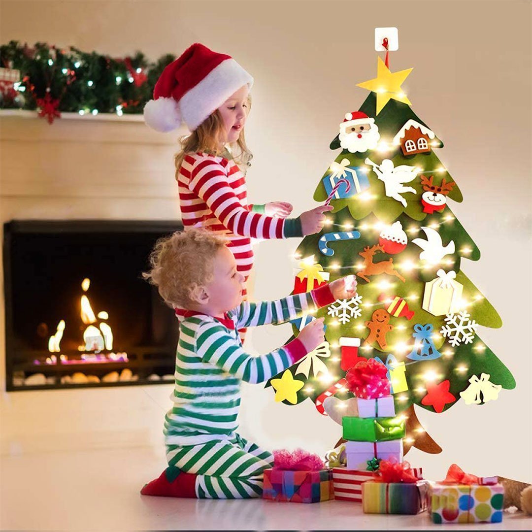 🎄🔥 Christmas Promotion 50% OFF! DIY Felt Christmas Tree Set – No-Glue, No-Mess, Reusable Toddler-Friendly Felt Pieces, Includes Star, Ornaments & Gift Tags, Perfect Family Craft & Wall Decor ✨