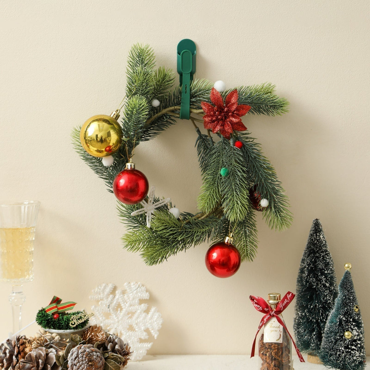 📢📢50% OFF !! ⏰ Silicone Christmas Wreath Ties & Traceless Hooks – Reusable, Damage-Free Holiday Decor Hanging Kit ✨