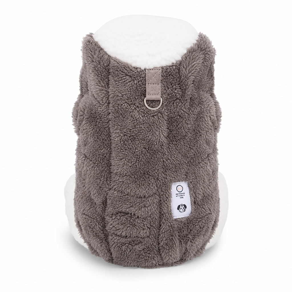 📢📢 50% OFF🦮Soft Fleece Pet Coat – Warm & Cozy Winter Jacket with Leash D-Ring for Small Dogs & Cats
